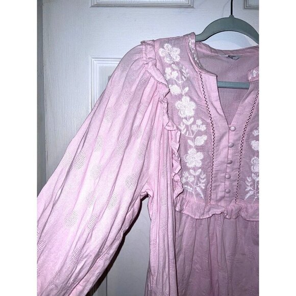 CROWN & IVY Soft Pink Long Sleeve Ruffle Embroidered Neckline Boho Blouse - Picture 4 of 11